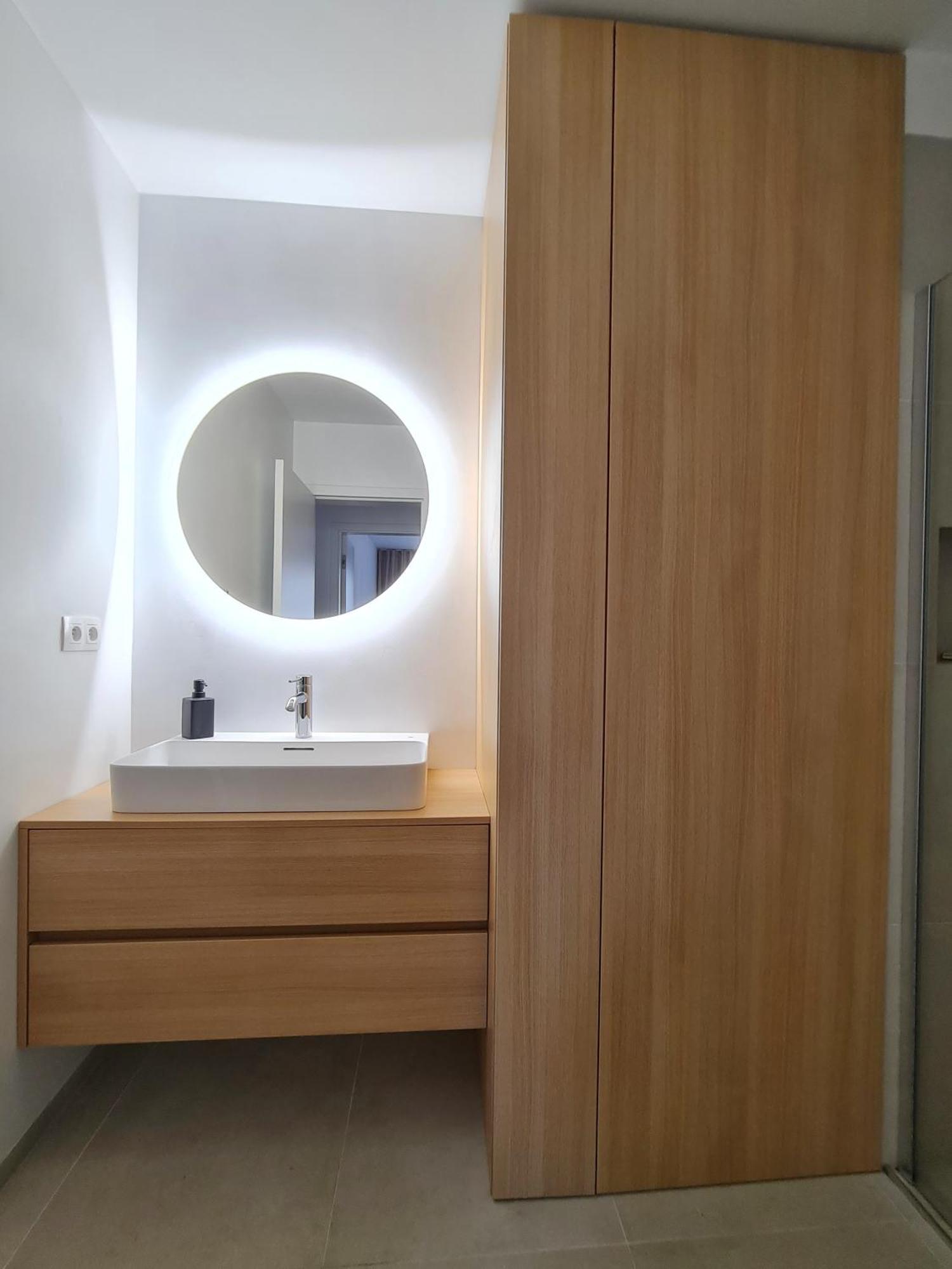 Beautiful New Apt In Old Town Near Train Station - Free Parking Pressburg Exterior foto
